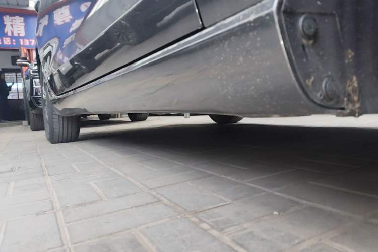 Used CHANGAN Eado 2021 PLUS 1.6L GDI Manual Luxury Model Right Side Sill