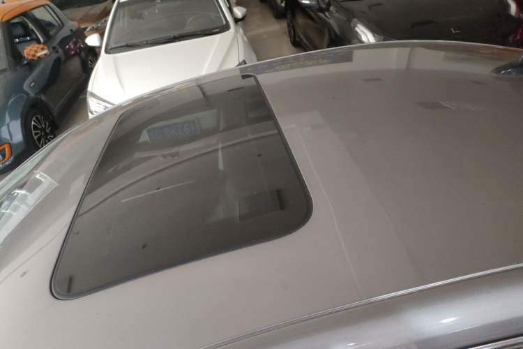Used CHANGAN Eado 2021 PLUS 1.6L GDI CVT Luxury Model Roof