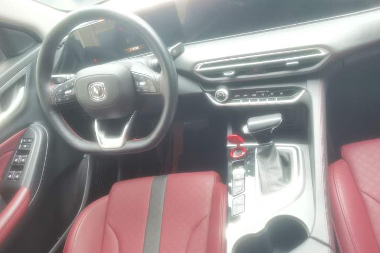 Used CHANGAN Eado 2021 PLUS Blue Whale NE 1.4T GDI DCT Flagship Model Steering Wheel