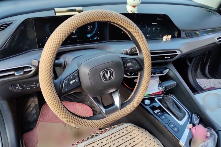Used CHANGAN Eado 2021 PLUS Blue Whale NE 1.4T GDI DCT Prestige Model Steering Wheel