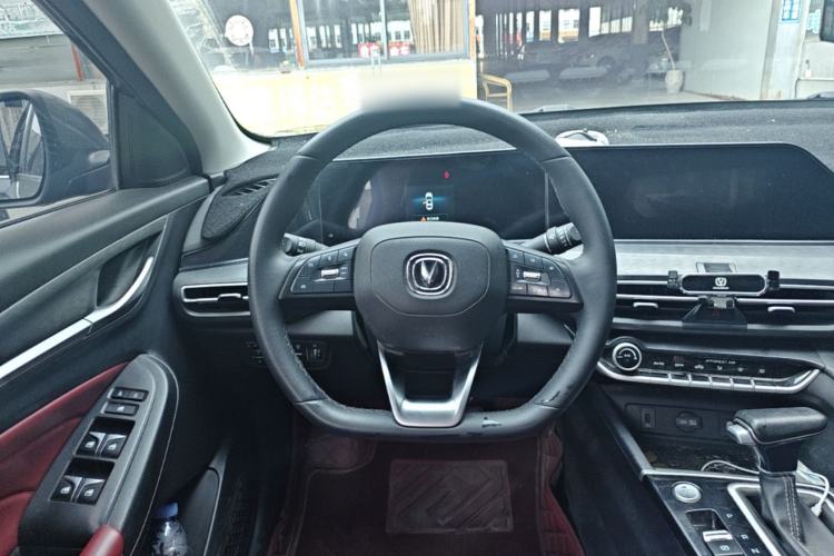 Used CHANGAN Eado 2021 PLUS Blue Whale NE 1.4T GDI DCT Prestige Model Steering Wheel