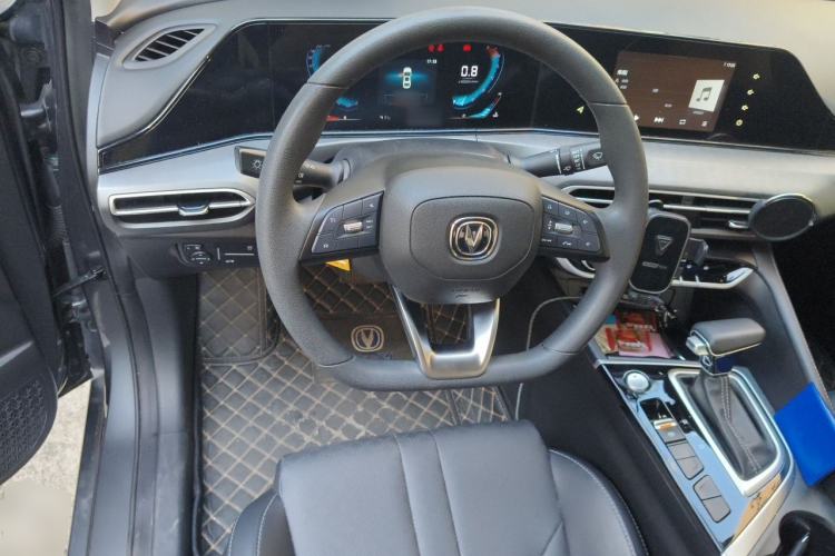 Used CHANGAN Eado 2021 PLUS 1.6L GDI CVT Elite Model Steering Wheel