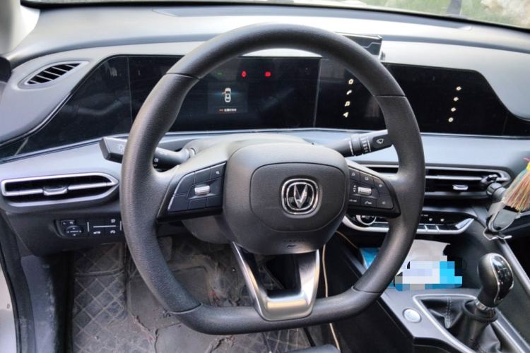 Used CHANGAN Eado 2021 PLUS 1.6L GDI Manual Elite Model Steering Wheel