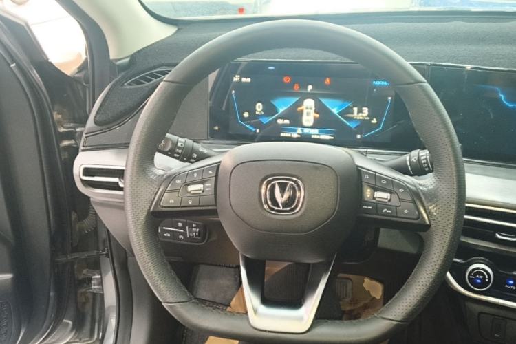Used CHANGAN Eado 2021 PLUS Blue Whale NE 1.4T GDI DCT Flagship Model Steering Wheel