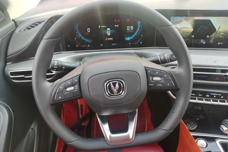 Used CHANGAN Eado 2021 PLUS Blue Whale NE 1.4T GDI DCT Prestige Model Steering Wheel