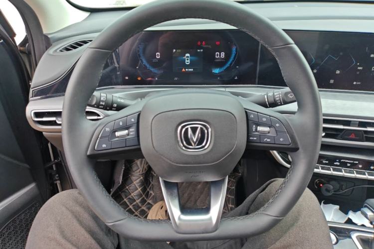 Used CHANGAN Eado 2021 PLUS Blue Whale NE 1.4T GDI DCT Prestige Model Steering Wheel