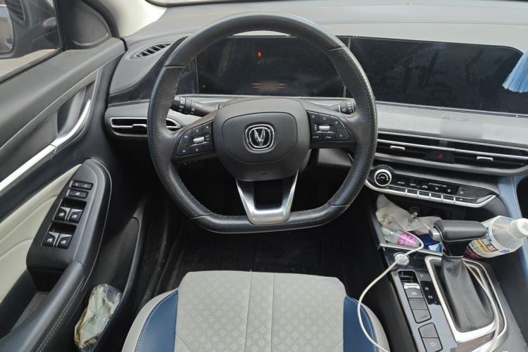Used CHANGAN Eado 2021 PLUS Blue Whale NE 1.4T GDI DCT Flagship Model Steering Wheel