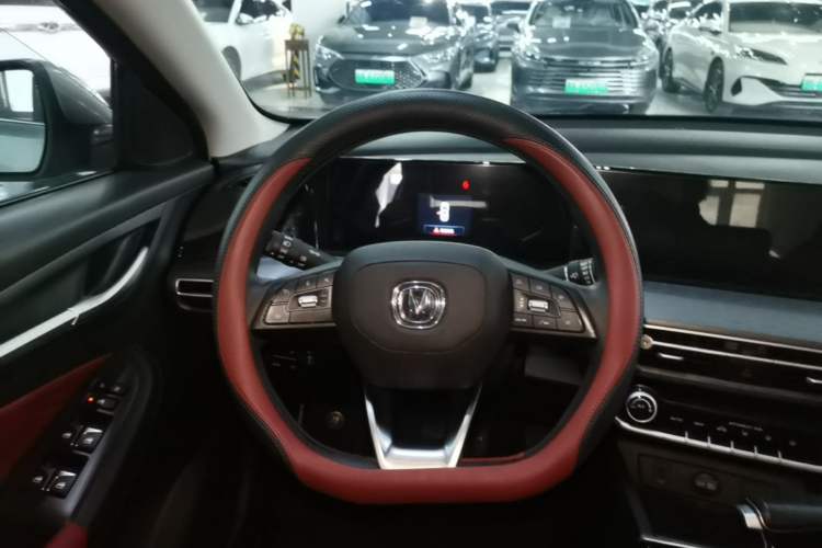 Used CHANGAN Eado 2021 PLUS Blue Whale NE 1.4T GDI DCT Prestige Model Steering Wheel