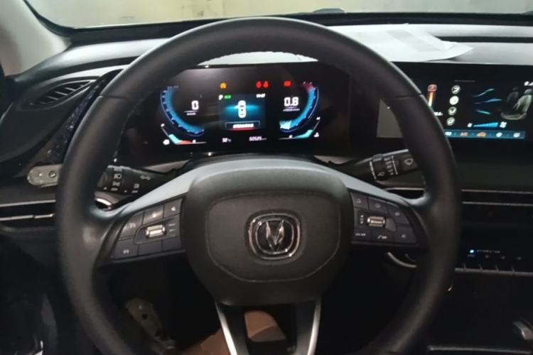 Used CHANGAN Eado 2021 PLUS Blue Whale NE 1.4T GDI DCT Prestige Model Steering Wheel