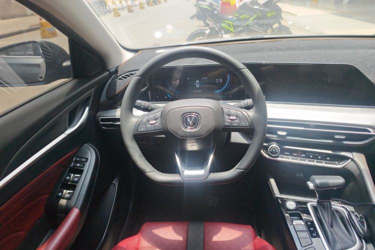 Used CHANGAN Eado 2021 PLUS Blue Whale NE 1.4T GDI DCT Prestige Model Steering Wheel