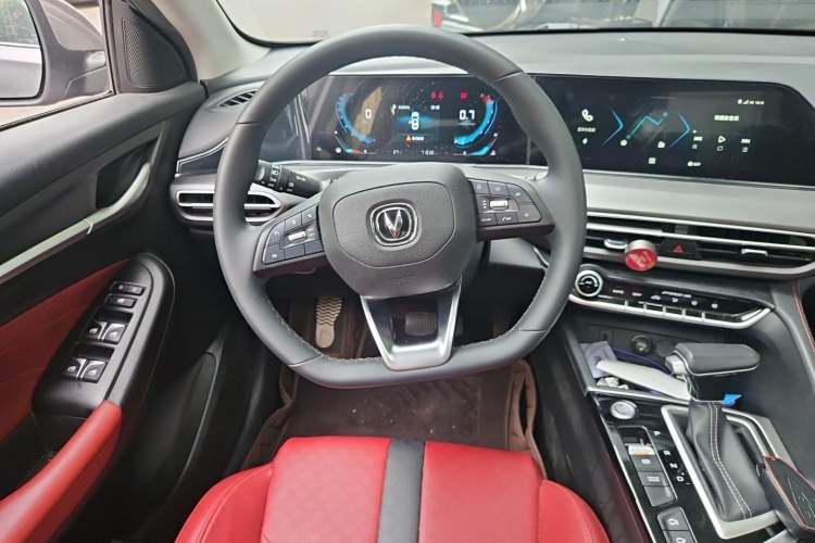 Used CHANGAN Eado 2021 PLUS Blue Whale NE 1.4T GDI DCT Prestige Model Steering Wheel