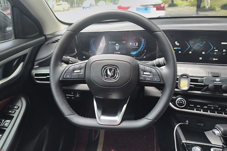 Used CHANGAN Eado 2021 PLUS Blue Whale NE 1.4T GDI DCT Prestige Model Steering Wheel