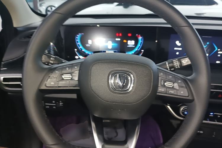 Used CHANGAN Eado 2021 PLUS Blue Whale NE 1.4T GDI DCT Prestige Model Steering Wheel