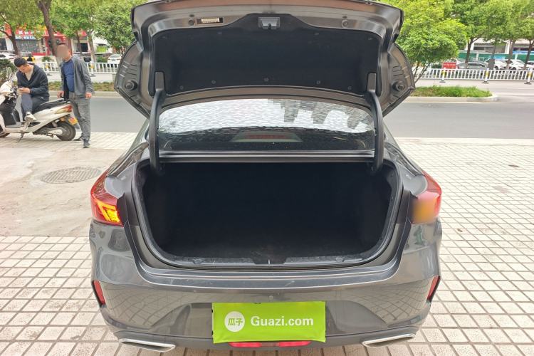 Used CHANGAN Eado 2021 PLUS Blue Whale NE 1.4T GDI DCT Prestige Model Trunk