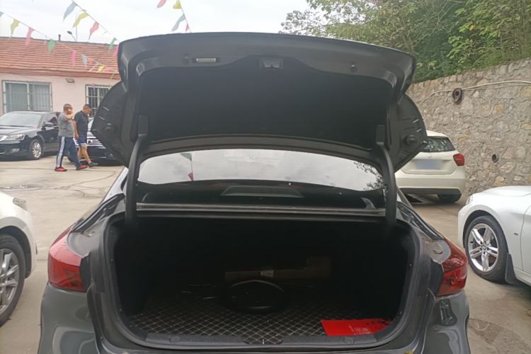 Used CHANGAN Eado 2021 PLUS Blue Whale NE 1.4T GDI DCT Prestige Model Trunk