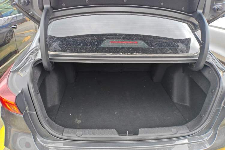 Used CHANGAN Eado 2021 PLUS Blue Whale NE 1.4T GDI DCT Prestige Model Trunk