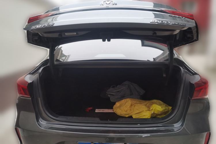 Used CHANGAN Eado 2021 PLUS Blue Whale NE 1.4T GDI DCT Prestige Model Trunk