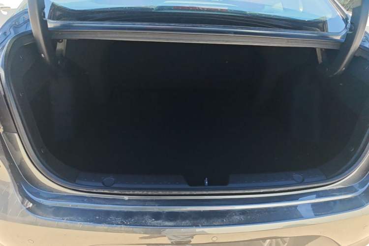 Used CHANGAN Eado 2021 PLUS Blue Whale NE 1.4T GDI DCT Prestige Model Trunk