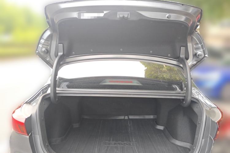 Used CHANGAN Eado 2021 PLUS Blue Whale NE 1.4T GDI DCT Prestige Model Trunk