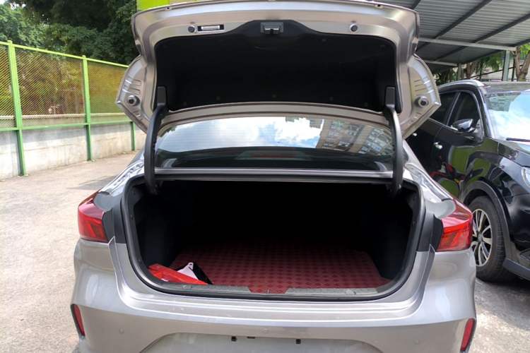 Used CHANGAN Eado 2021 PLUS Blue Whale NE 1.4T GDI DCT Prestige Model Trunk