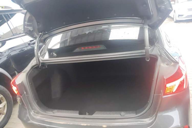 Used CHANGAN Eado 2021 PLUS 1.6L GDI Manual Luxury Model Trunk