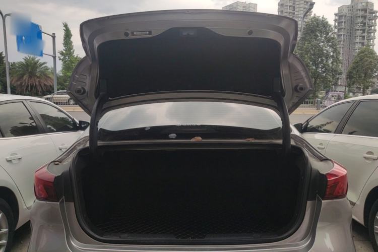 Used CHANGAN Eado 2021 PLUS Blue Whale NE 1.4T GDI DCT Prestige Model Trunk