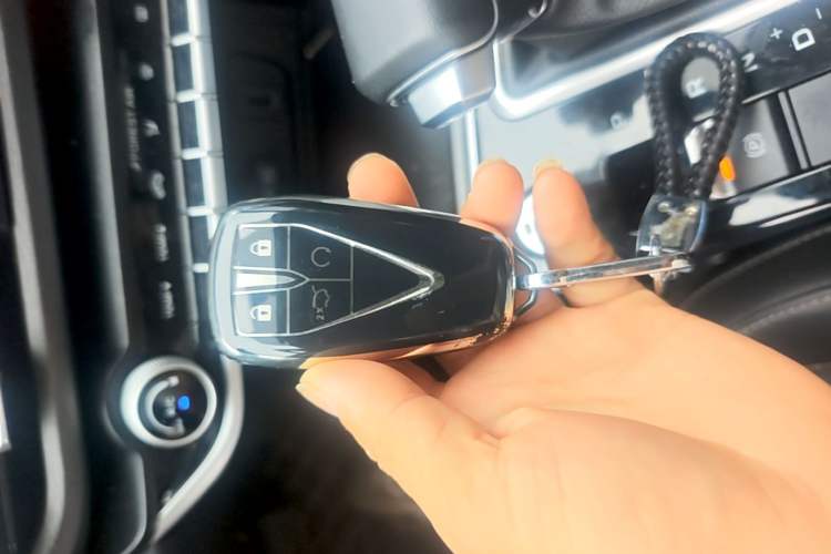 Used CHANGAN Eado 2021 PLUS 1.6L GDI CVT Elite Model Vehicle Key