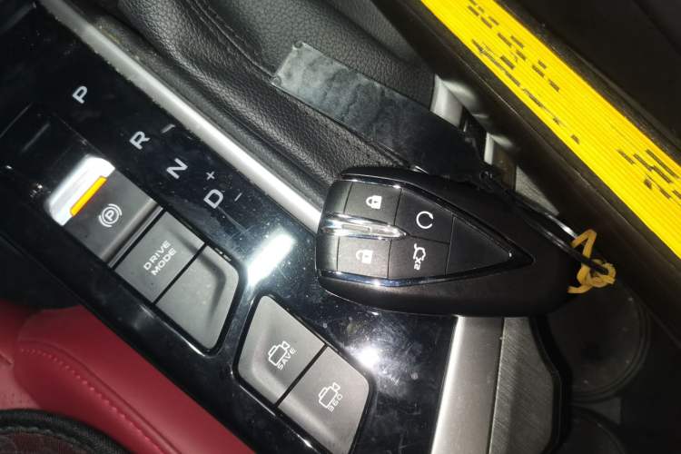 Used CHANGAN Eado 2021 PLUS Blue Whale NE 1.4T GDI DCT Flagship Model Vehicle Key