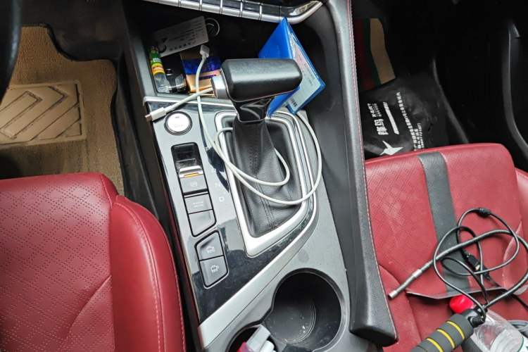 Used CHANGAN Eado 2021 PLUS Blue Whale NE 1.4T GDI DCT Flagship Model Gear Lever