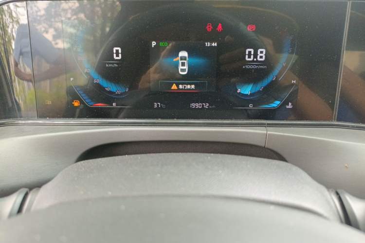 Used CHANGAN Eado 2021 PLUS Blue Whale NE 1.4T GDI DCT Prestige Model Odometer Close Up