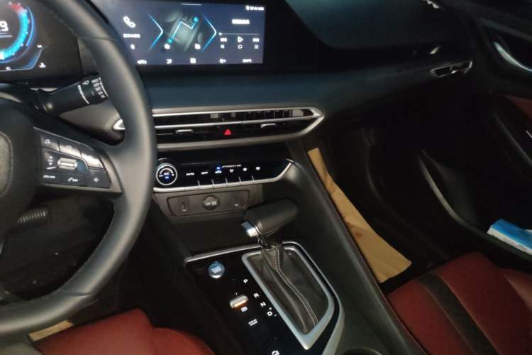 Used CHANGAN Eado 2021 PLUS Blue Whale NE 1.4T GDI DCT Prestige Model Audio And AC Panel