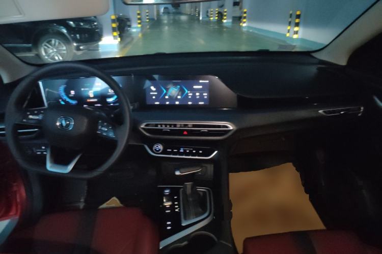Used CHANGAN Eado 2021 PLUS Blue Whale NE 1.4T GDI DCT Prestige Model Center Console