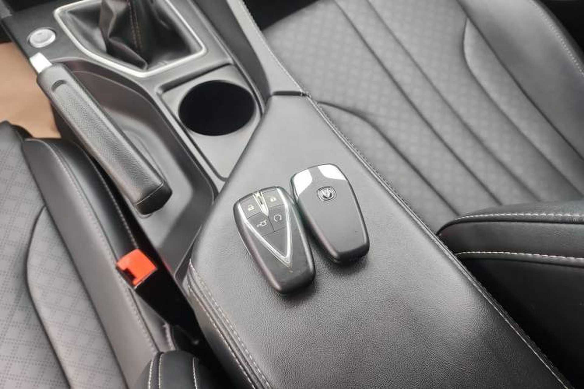 Used CHANGAN Eado 2021 PLUS 1.6L GDI Manual Elite Model Interior 1
