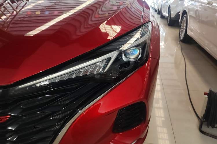 Used CHANGAN Eado 2021 PLUS Blue Whale NE 1.4T GDI DCT Prestige Model Left Front Headlight