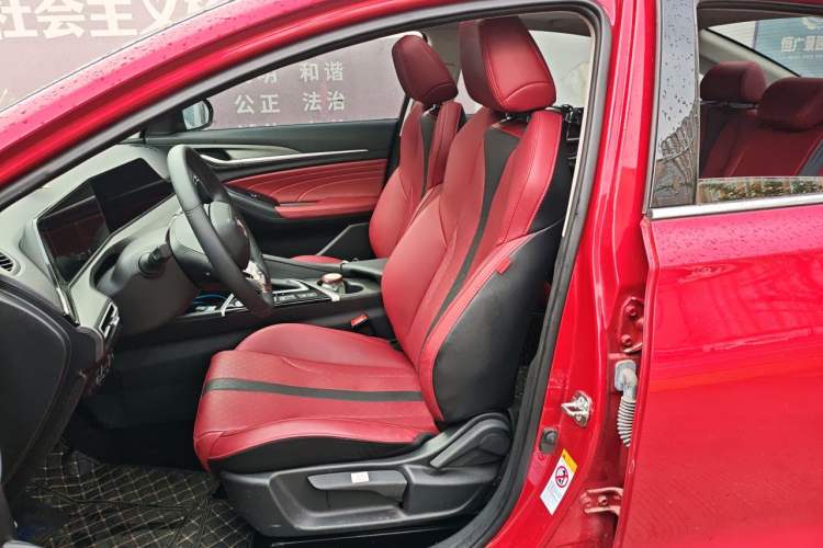 Used CHANGAN Eado 2021 PLUS Blue Whale NE 1.4T GDI DCT Prestige Model Left Front Seat