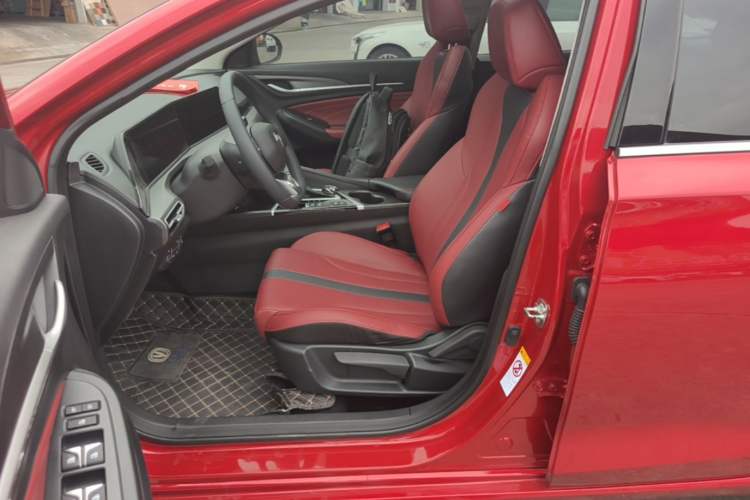 Used CHANGAN Eado 2021 PLUS Blue Whale NE 1.4T GDI DCT Prestige Model Left Front Seat