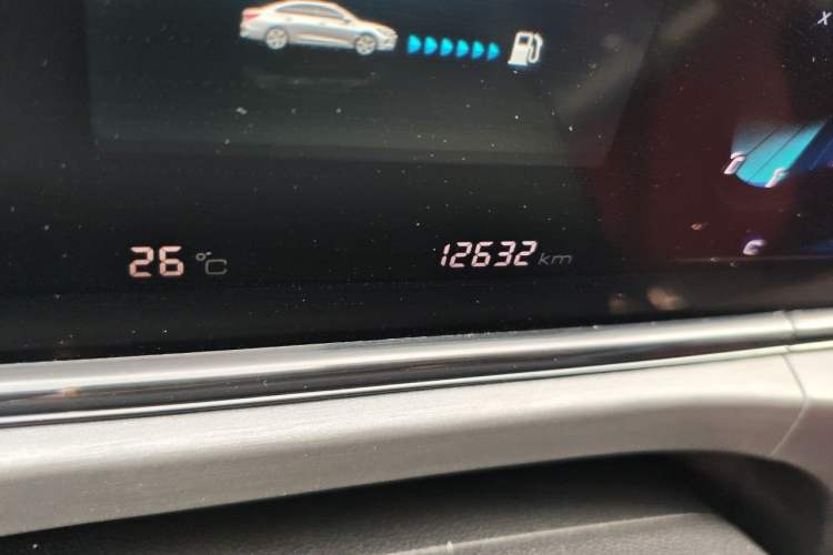 Used CHANGAN Eado 2021 PLUS Blue Whale NE 1.4T GDI DCT Prestige Model Odometer Close Up