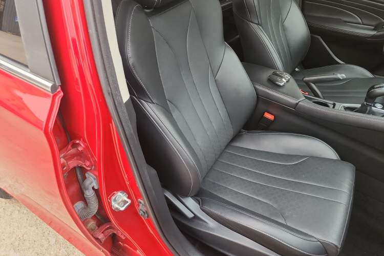 Used CHANGAN Eado 2021 PLUS 1.6L GDI Manual Elite Model Right Front Seat