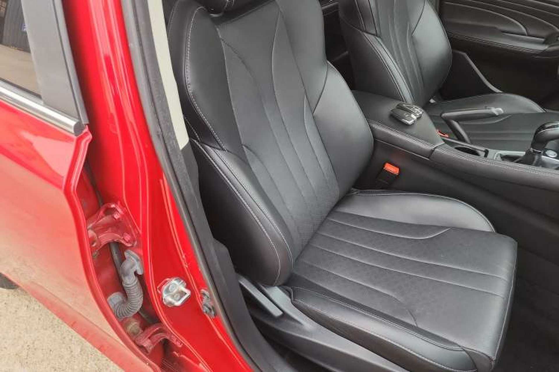 Used CHANGAN Eado 2021 PLUS 1.6L GDI Manual Elite Model Right Front Seat