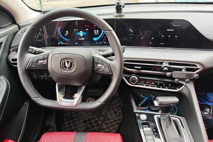 Used CHANGAN Eado 2021 PLUS Blue Whale NE 1.4T GDI DCT Prestige Model Steering Wheel