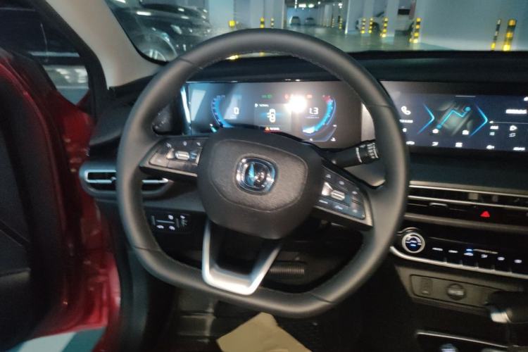 Used CHANGAN Eado 2021 PLUS Blue Whale NE 1.4T GDI DCT Prestige Model Steering Wheel