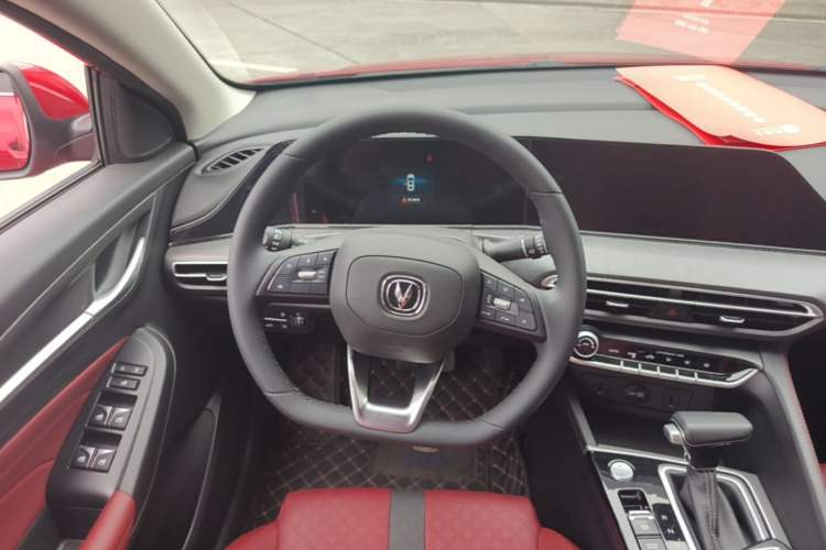 Used CHANGAN Eado 2021 PLUS Blue Whale NE 1.4T GDI DCT Prestige Model Steering Wheel