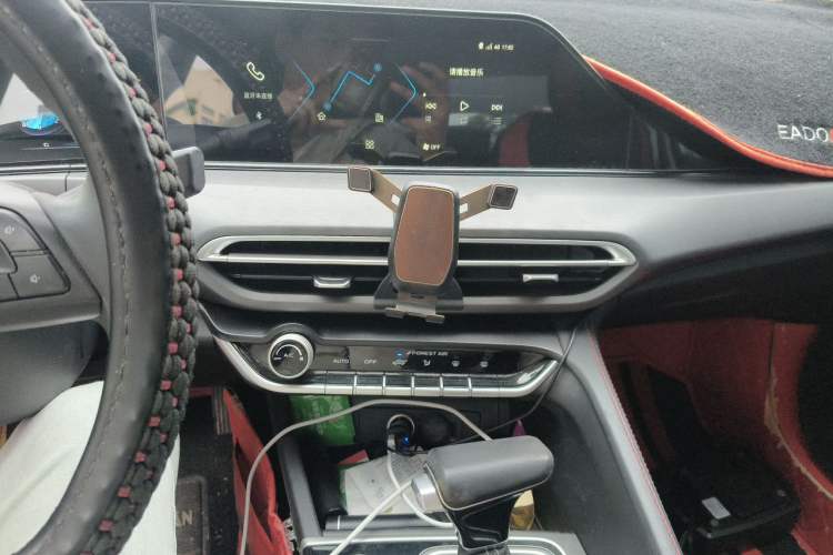 Used CHANGAN Eado 2021 PLUS Blue Whale NE 1.4T GDI DCT Prestige Model Audio And AC Panel