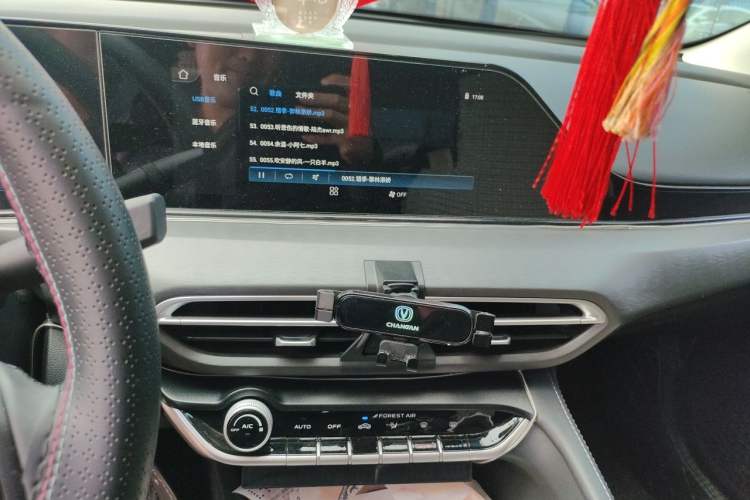Used CHANGAN Eado 2021 PLUS 1.6L GDI Manual Luxury Model Audio And AC Panel