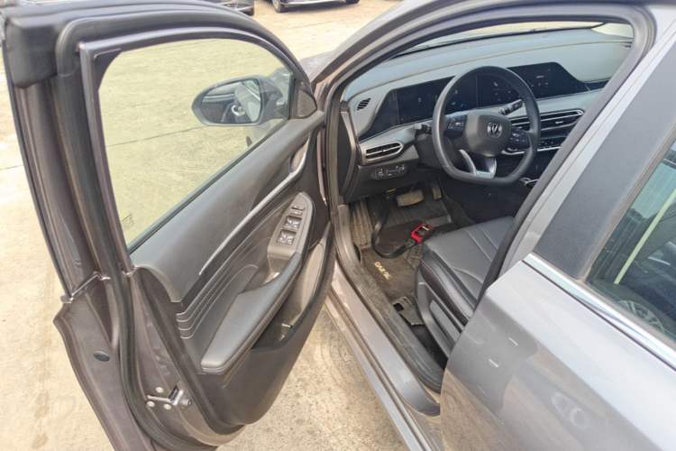 Used CHANGAN Eado 2021 PLUS 1.6L GDI CVT Luxury Model Driver Seat
