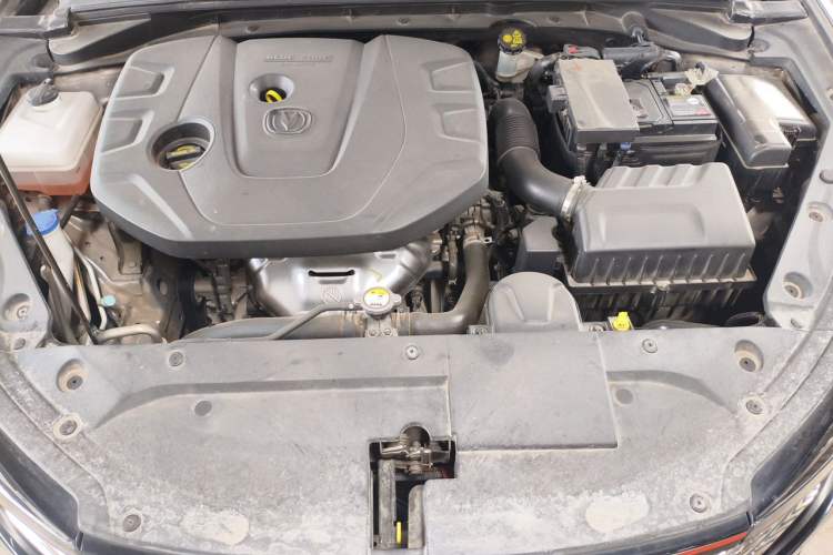 Used CHANGAN Eado 2021 PLUS 1.6L GDI Manual Luxury Model Engine Bay