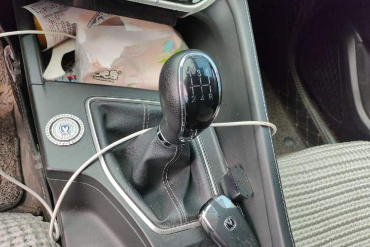 Used CHANGAN Eado 2021 PLUS 1.6L GDI Manual Luxury Model Gear Lever