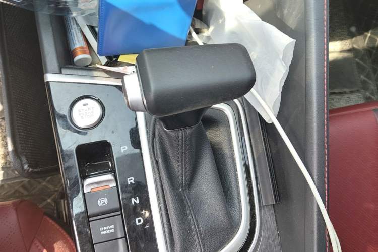 Used CHANGAN Eado 2021 PLUS Blue Whale NE 1.4T GDI DCT Flagship Model Gear Lever