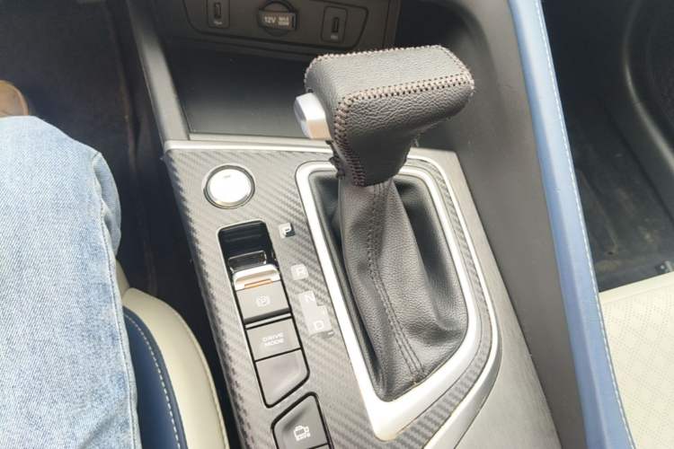 Used CHANGAN Eado 2021 PLUS Blue Whale NE 1.4T GDI DCT Flagship Model Gear Lever