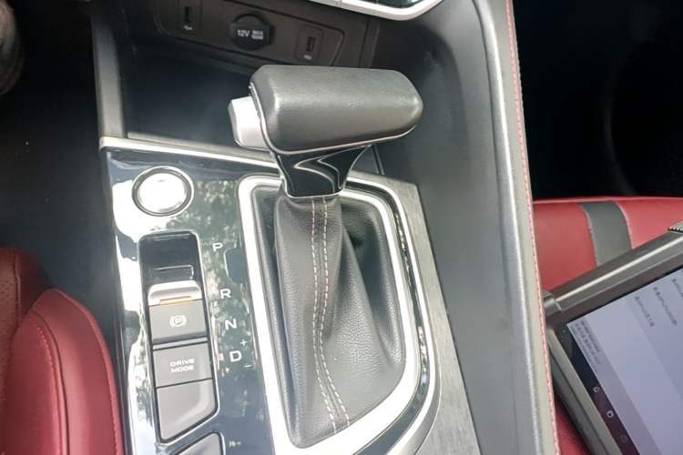 Used CHANGAN Eado 2021 PLUS Blue Whale NE 1.4T GDI DCT Prestige Model Gear Lever